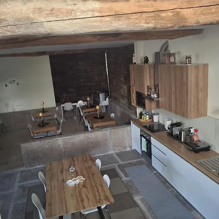 Casa Do Cruzeiro * Alvacoes do Corgo